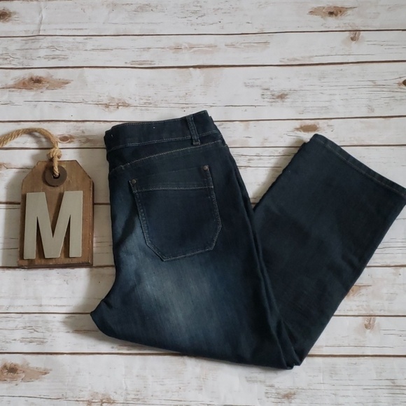 I.Q. & Company dark wash jean capris - Picture 3 of 9